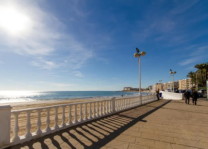 Amazing Penthouse On The Beach, Sea Views, Wifi, Airconditioning And Parking *