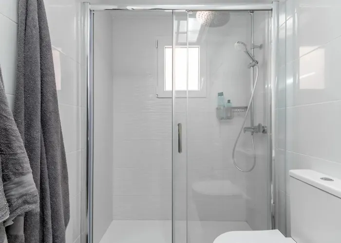 Amazing Penthouse On The Beach, Sea Views, Wifi, Airconditioning And Parking