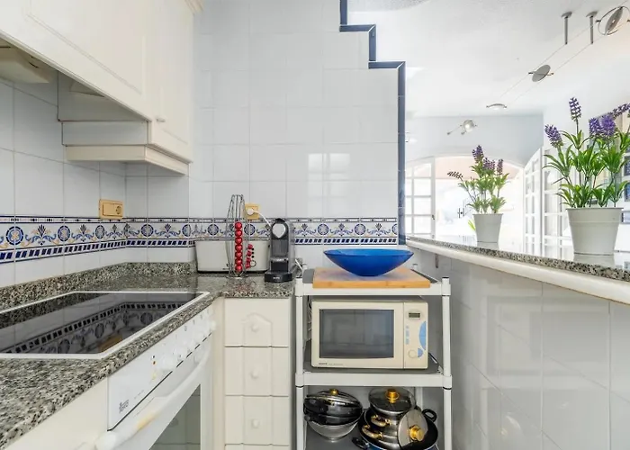 Amazing Penthouse On The Beach, Sea Views, Wifi, Airconditioning And Parking Appartement *