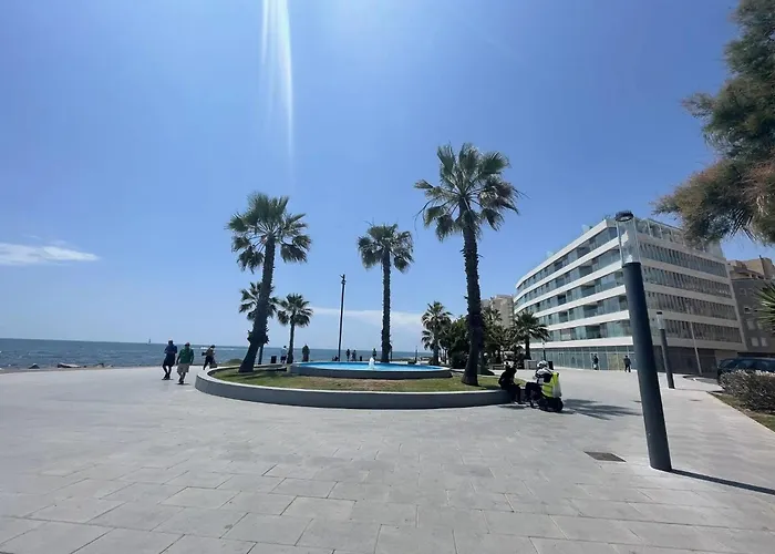 Amazing Penthouse On The Beach, Sea Views, Wifi, Airconditioning And Parking * Torrevieja