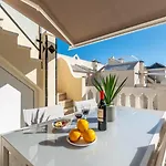 Апартаменти Amazing Penthouse On The Beach, Sea Views, Wifi, Airconditioning And Parking Торрев'єха