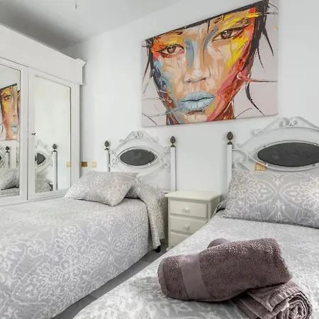 Amazing Penthouse On The Beach, Sea Views, Wifi, Airconditioning And Parking Lejlighed Torrevieja