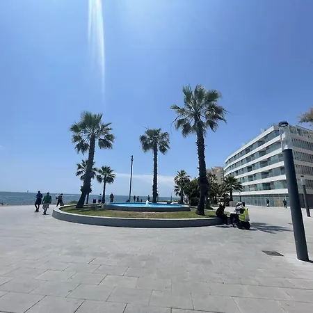 Amazing Penthouse On The Beach, Sea Views, Wifi, Airconditioning And Parking * Torrevieja