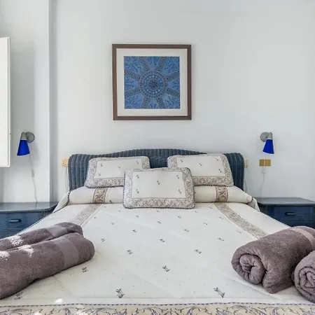 Amazing Penthouse On The Beach, Sea Views, Wifi, Airconditioning And Parking