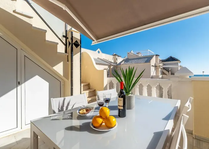 Apartment Amazing Penthouse On The Beach, Sea Views, Wifi, Airconditioning And Parking Torrevieja