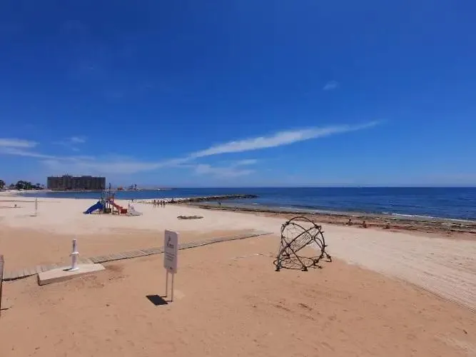 Apartment Amazing Penthouse On The Beach, Sea Views, Wifi, Airconditioning And Parking *