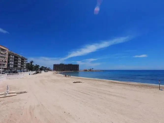 Apartment Amazing Penthouse On The Beach, Sea Views, Wifi, Airconditioning And Parking Torrevieja